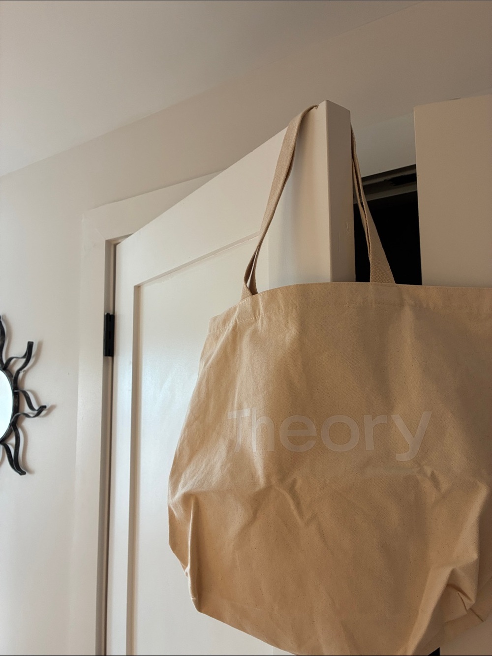 THEORY | Tote - Picture 4 of 4